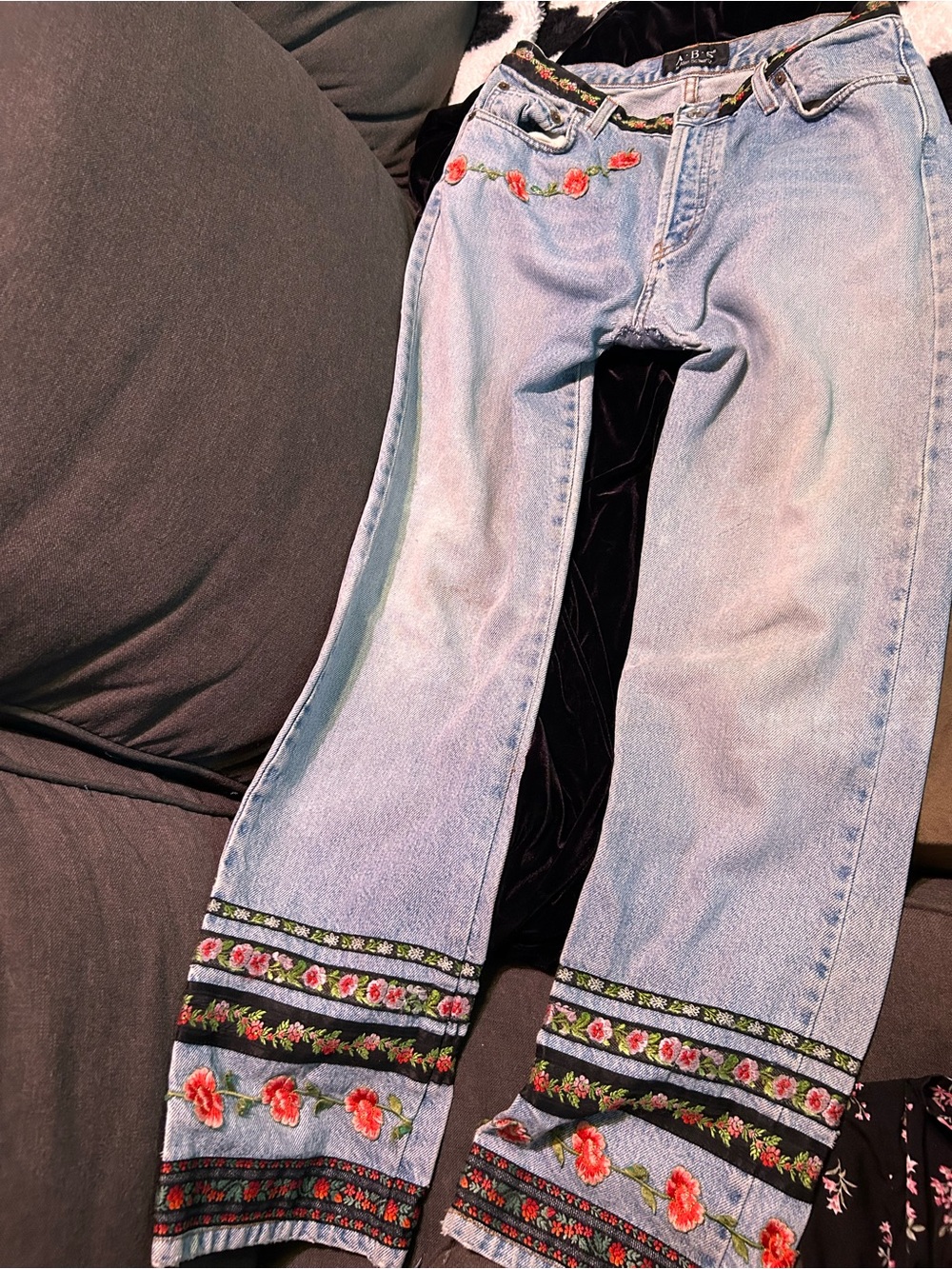ABS Allen Schwartz Light Blue Denim Boot Cut Jeans with Floral Embroidery - Picture 1 of 6